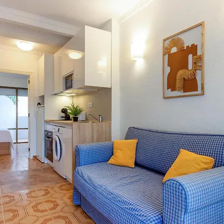 1 Bedroom Cozy In Apartment Torrevieja